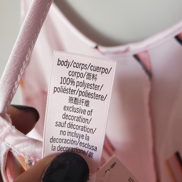 NWT Victoria's Secret Pink Satin Spellout Love Strappy Romper Size Small - Picture 5 of 7